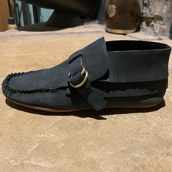 NIB Anthropologie Leather Fringe Moccasin Booties - Picture 3 of 10